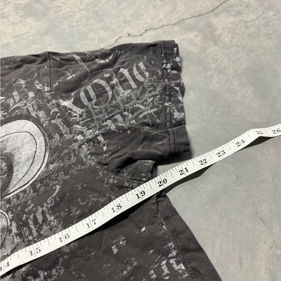 Urban Heritage Black and Gray Graphic Tee - Picture 5 of 6